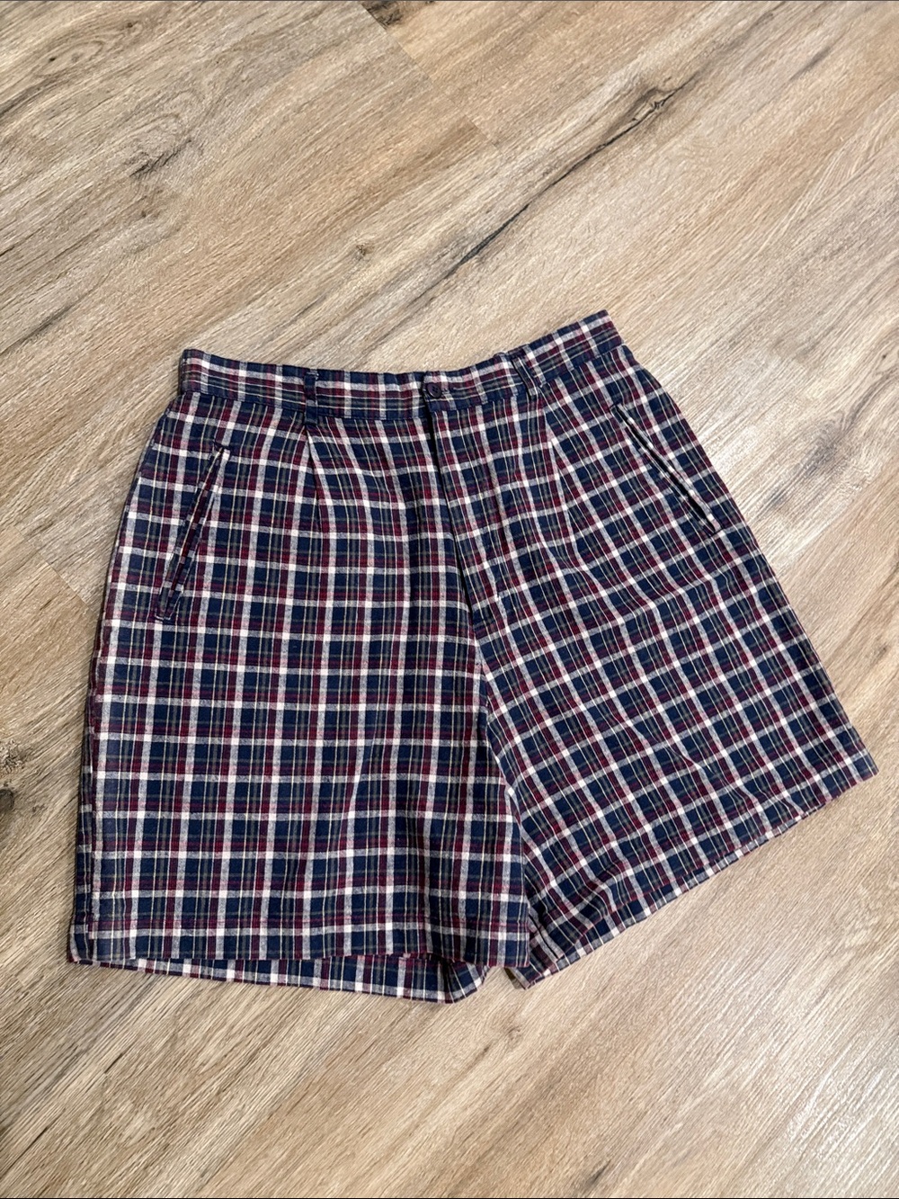 Vintage Linen Cotton Plaid High-Waist Shorts in Navy and Red